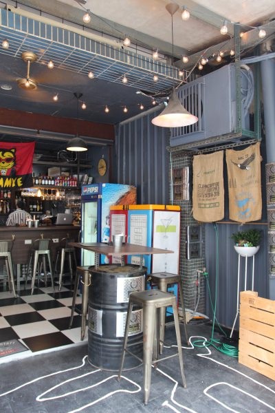 [新北]板橋江子翠站飲料咖啡推薦 SOFTLIGHT軟燈吧 飲料ft.調酒傻傻分不清楚