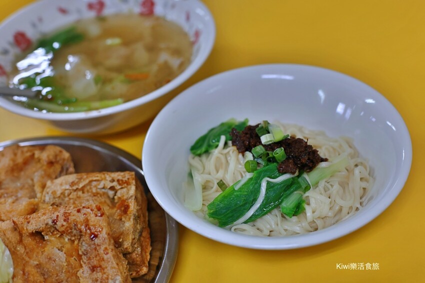 南投縣埔里鎮埔里美食你我他晚點|埔里臭豆腐在地銅板老店,臭豆腐吃起來過癮~