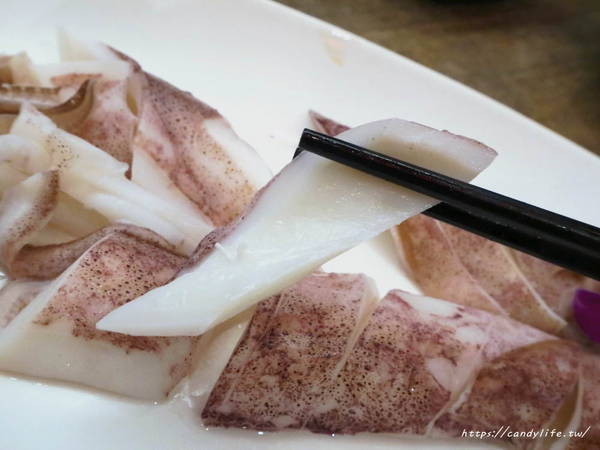 魚吃不吃：台中美食│魚吃不吃〃讓人念念不忘的道地麻辣重慶烤魚，香辣過癮，8/31前享85折優惠，再送上肥美的澳洲小龍蝦～