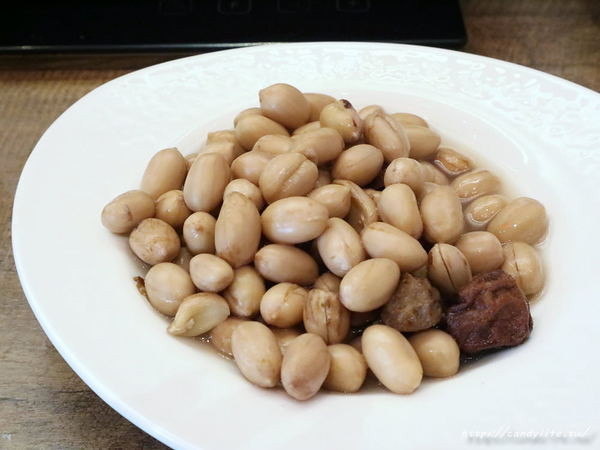 魚吃不吃：台中美食│魚吃不吃〃讓人念念不忘的道地麻辣重慶烤魚，香辣過癮，8/31前享85折優惠，再送上肥美的澳洲小龍蝦～