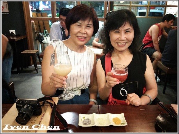 悄悄杯居酒屋：《東區居酒屋》假日Relax的小酌\微醺在賞心的調酒\精彩的居酒料理-『悄悄杯居酒屋』