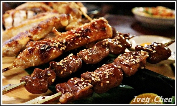 悄悄杯居酒屋：《東區居酒屋》假日Relax的小酌\微醺在賞心的調酒\精彩的居酒料理-『悄悄杯居酒屋』