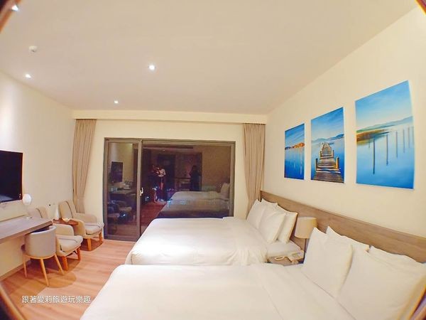 39467858_302444153822997_4977578199383801856_n