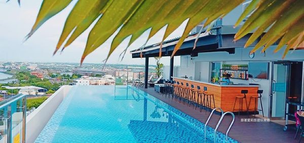 39468070_1843456765709784_1363948993209434112_n