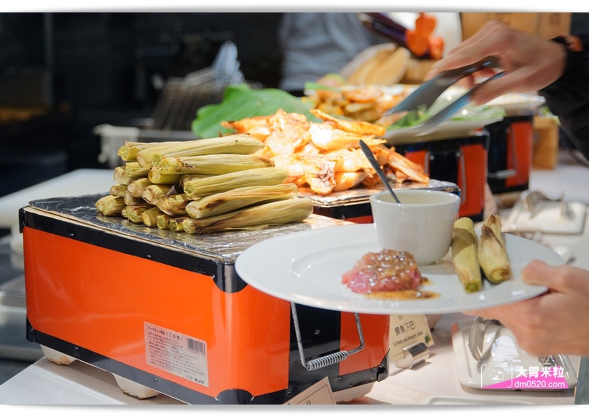 千元有找！新莊輔大吃到飽推薦,天賜百匯Buffet,12月旺年祭新菜,火烤小龍蝦/鮑魚粥/鐵板羊排,尾牙聚餐享受百樣美食餐點,2018新北Buffet推薦, - 大胃米粒 DAVID & MI