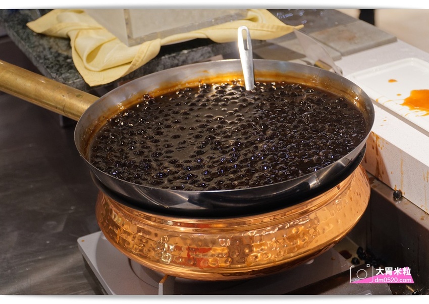 千元有找！新莊輔大吃到飽推薦,天賜百匯Buffet,12月旺年祭新菜,火烤小龍蝦/鮑魚粥/鐵板羊排,尾牙聚餐享受百樣美食餐點,2018新北Buffet推薦, - 大胃米粒 DAVID & MI