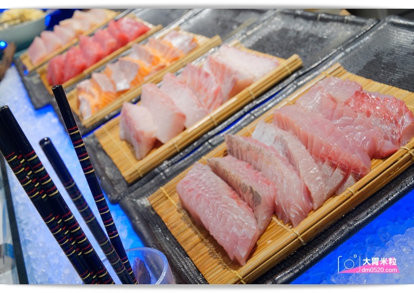 千元有找！新莊輔大吃到飽推薦,天賜百匯Buffet,12月旺年祭新菜,火烤小龍蝦/鮑魚粥/鐵板羊排,尾牙聚餐享受百樣美食餐點,2018新北Buffet推薦, - 大胃米粒 DAVID & MI