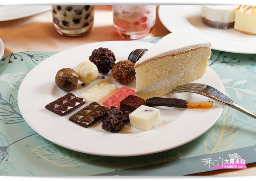 千元有找！新莊輔大吃到飽推薦,天賜百匯Buffet,12月旺年祭新菜,火烤小龍蝦/鮑魚粥/鐵板羊排,尾牙聚餐享受百樣美食餐點,2018新北Buffet推薦, - 大胃米粒 DAVID & MI