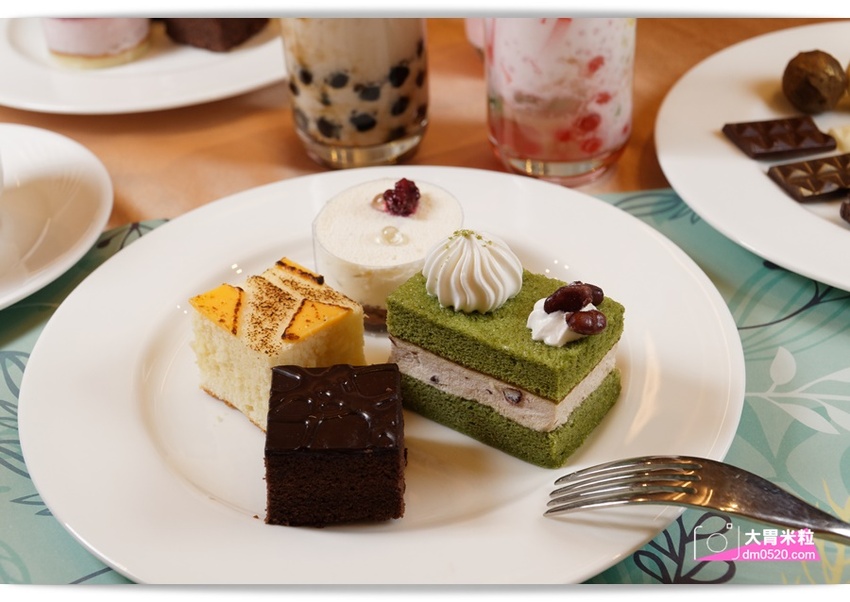 千元有找！新莊輔大吃到飽推薦,天賜百匯Buffet,12月旺年祭新菜,火烤小龍蝦/鮑魚粥/鐵板羊排,尾牙聚餐享受百樣美食餐點,2018新北Buffet推薦, - 大胃米粒 DAVID & MI