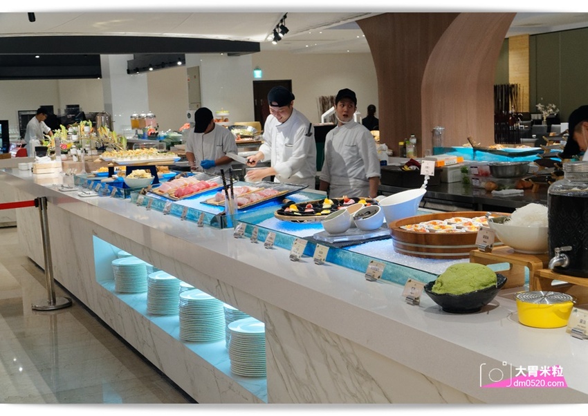 千元有找！新莊輔大吃到飽推薦,天賜百匯Buffet,12月旺年祭新菜,火烤小龍蝦/鮑魚粥/鐵板羊排,尾牙聚餐享受百樣美食餐點,2018新北Buffet推薦, - 大胃米粒 DAVID & MI