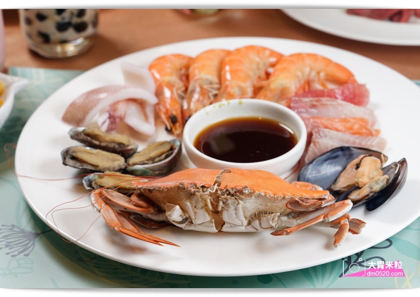 千元有找！新莊輔大吃到飽推薦,天賜百匯Buffet,12月旺年祭新菜,火烤小龍蝦/鮑魚粥/鐵板羊排,尾牙聚餐享受百樣美食餐點,2018新北Buffet推薦, - 大胃米粒 DAVID & MI