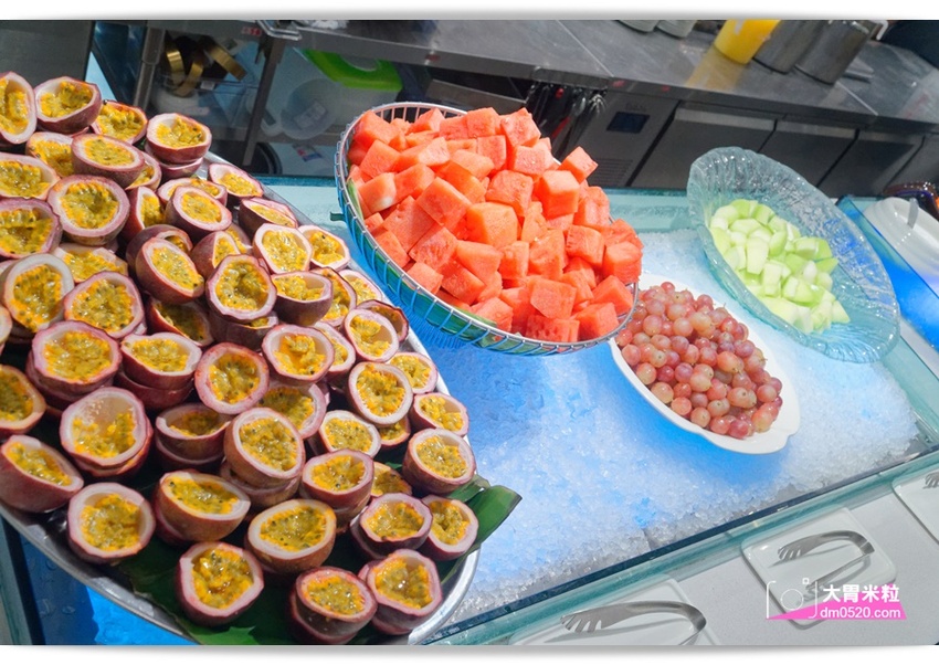 千元有找！新莊輔大吃到飽推薦,天賜百匯Buffet,12月旺年祭新菜,火烤小龍蝦/鮑魚粥/鐵板羊排,尾牙聚餐享受百樣美食餐點,2018新北Buffet推薦, - 大胃米粒 DAVID & MI