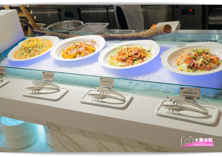 千元有找！新莊輔大吃到飽推薦,天賜百匯Buffet,12月旺年祭新菜,火烤小龍蝦/鮑魚粥/鐵板羊排,尾牙聚餐享受百樣美食餐點,2018新北Buffet推薦, - 大胃米粒 DAVID & MI