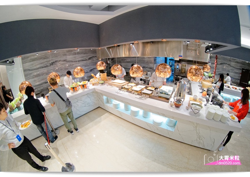 千元有找！新莊輔大吃到飽推薦,天賜百匯Buffet,12月旺年祭新菜,火烤小龍蝦/鮑魚粥/鐵板羊排,尾牙聚餐享受百樣美食餐點,2018新北Buffet推薦, - 大胃米粒 DAVID & MI