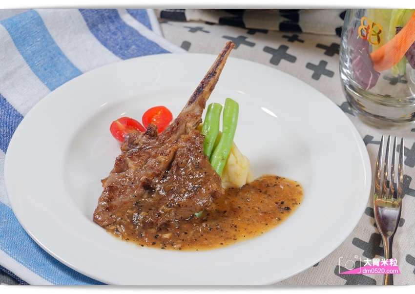 千元有找！新莊輔大吃到飽推薦,天賜百匯Buffet,12月旺年祭新菜,火烤小龍蝦/鮑魚粥/鐵板羊排,尾牙聚餐享受百樣美食餐點,2018新北Buffet推薦, - 大胃米粒 DAVID & MI