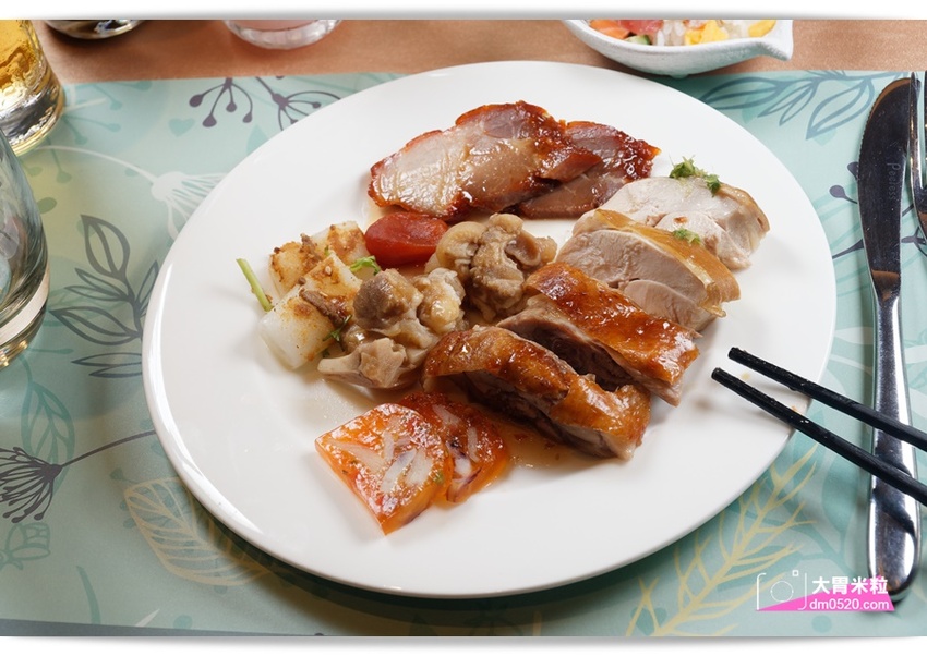 千元有找！新莊輔大吃到飽推薦,天賜百匯Buffet,12月旺年祭新菜,火烤小龍蝦/鮑魚粥/鐵板羊排,尾牙聚餐享受百樣美食餐點,2018新北Buffet推薦, - 大胃米粒 DAVID & MI