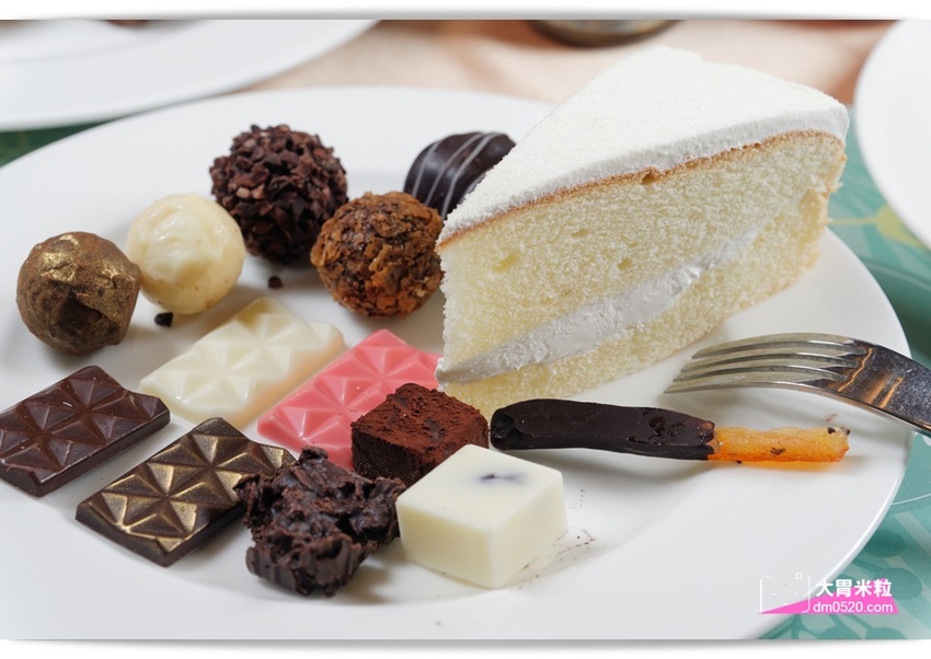 千元有找！新莊輔大吃到飽推薦,天賜百匯Buffet,12月旺年祭新菜,火烤小龍蝦/鮑魚粥/鐵板羊排,尾牙聚餐享受百樣美食餐點,2018新北Buffet推薦, - 大胃米粒 DAVID & MI