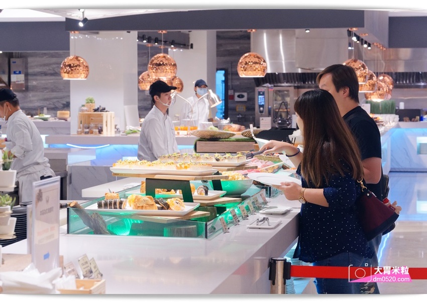 千元有找！新莊輔大吃到飽推薦,天賜百匯Buffet,12月旺年祭新菜,火烤小龍蝦/鮑魚粥/鐵板羊排,尾牙聚餐享受百樣美食餐點,2018新北Buffet推薦, - 大胃米粒 DAVID & MI