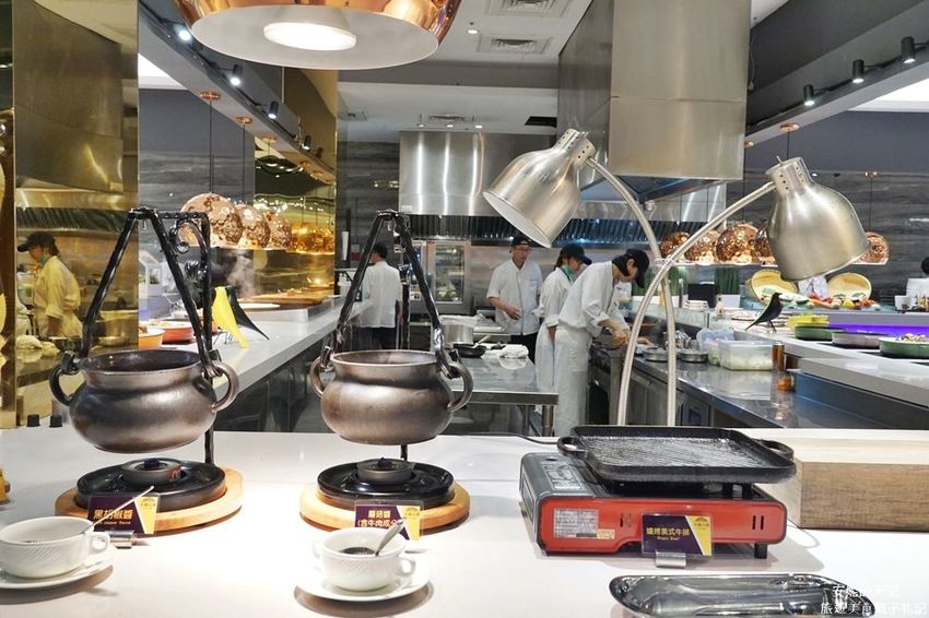 【台北Buffet推薦 天賜百匯自助餐】新莊最狂吃到飽餐廳　超過百種澎派料理　挑戰老饕挑剔的味蕾 - 安妮的天空