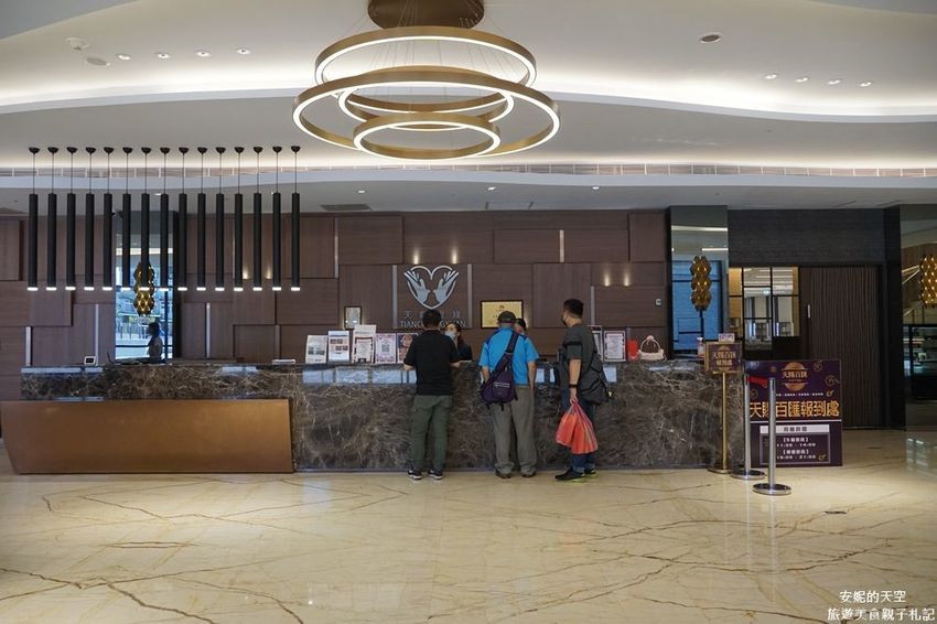 【台北Buffet推薦 天賜百匯自助餐】新莊最狂吃到飽餐廳　超過百種澎派料理　挑戰老饕挑剔的味蕾 - 安妮的天空