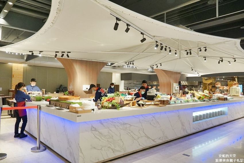 【台北Buffet推薦 天賜百匯自助餐】新莊最狂吃到飽餐廳　超過百種澎派料理　挑戰老饕挑剔的味蕾 - 安妮的天空