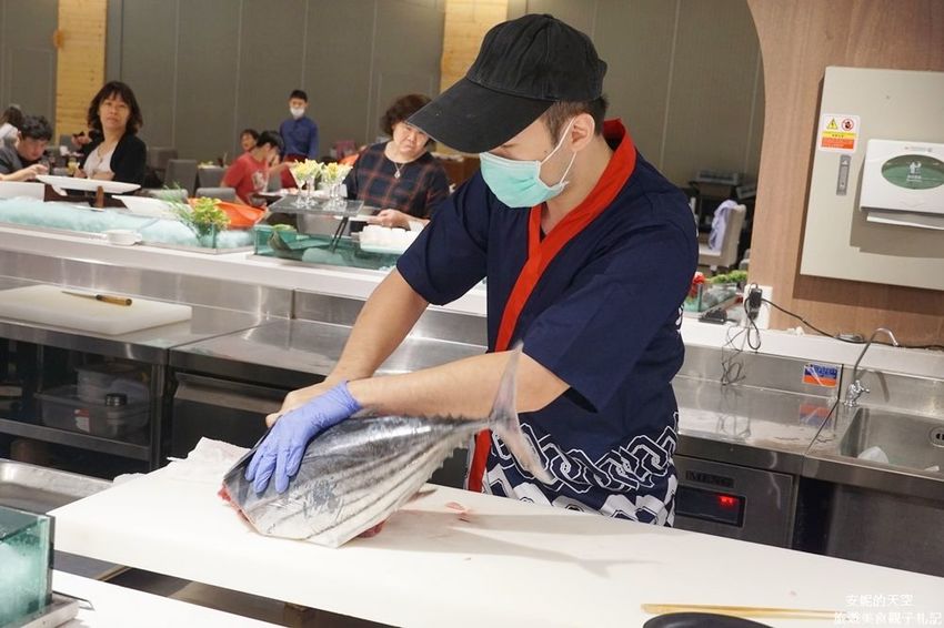 【台北Buffet推薦 天賜百匯自助餐】新莊最狂吃到飽餐廳　超過百種澎派料理　挑戰老饕挑剔的味蕾 - 安妮的天空