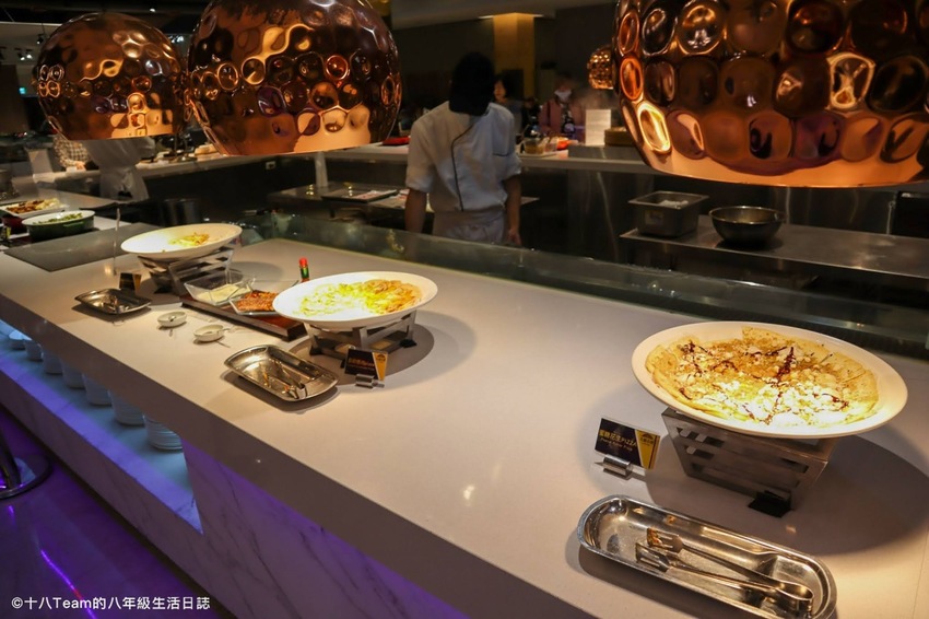 有小朋友最愛的雪碧、芬達、可樂，也有附設咖啡研磨機。