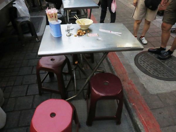 【台北美食】蔡家傳當歸豬腳豬腳飯-超大又厚實的豬腳飯