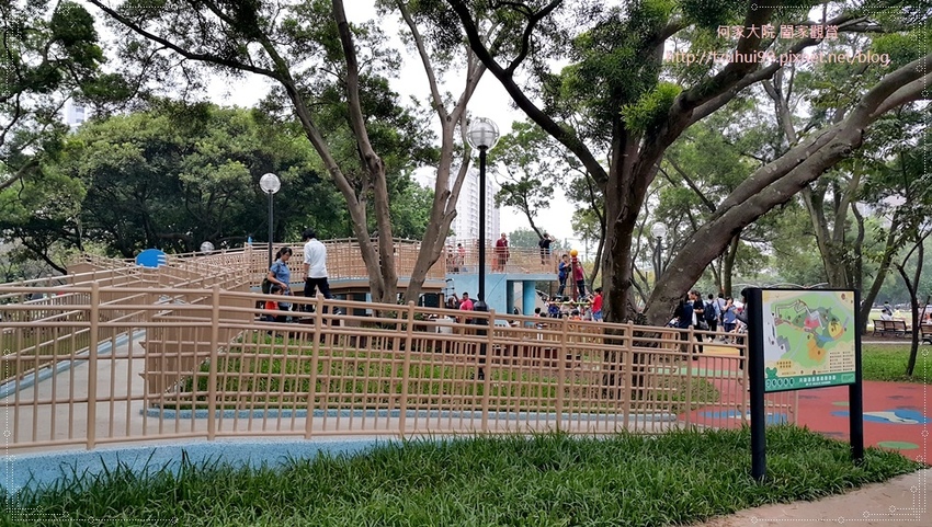 林口運動公園(共融遊戲場+小熊公園) 02.jpg