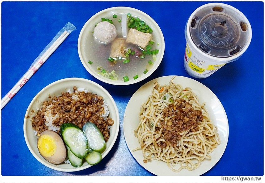 低調店面,在地社團推爆的古早味肉燥飯