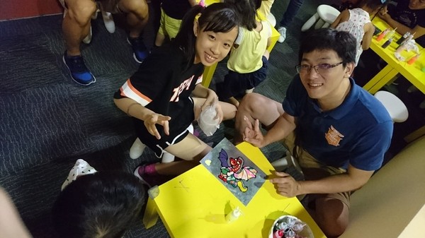 小火車x顛倒屋2.0特展：高雄駁二~小火車x顛倒屋2.0特展~乘坐小火車進入奇幻世界~適合親子同遊~展期6/15-9/02