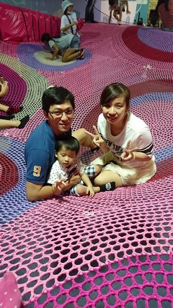 小火車x顛倒屋2.0特展：高雄駁二~小火車x顛倒屋2.0特展~乘坐小火車進入奇幻世界~適合親子同遊~展期6/15-9/02