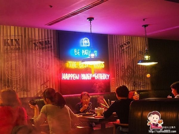 桃園中壢美食-海姥姥海鮮石頭火鍋吃到飽-獨特湯頭有順口，和牛天使紅蝦吃到嫑嫑 @民宿女王芽月-美食.旅遊.全台趴趴走