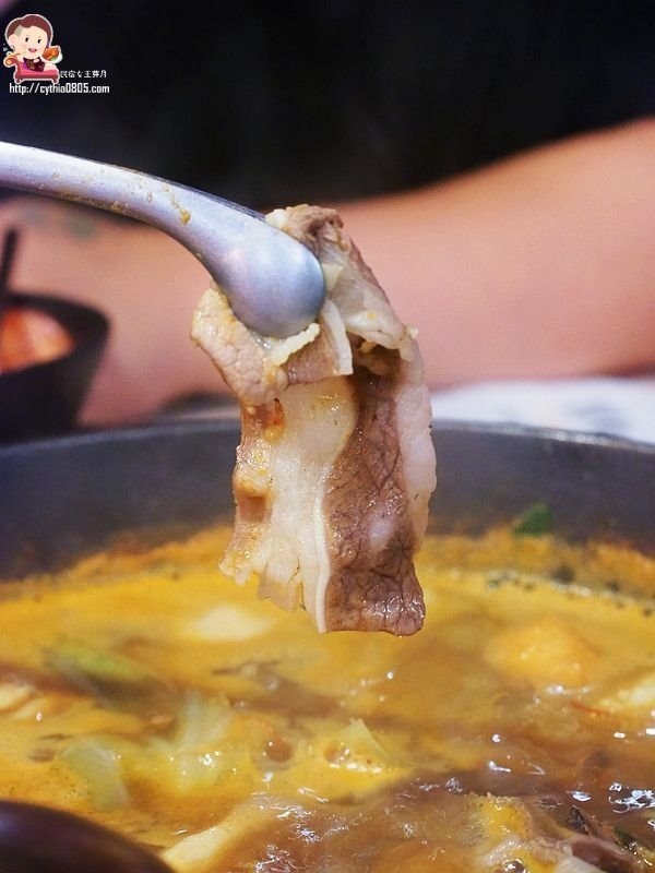 桃園中壢美食-海姥姥海鮮石頭火鍋吃到飽-獨特湯頭有順口，和牛天使紅蝦吃到嫑嫑 @民宿女王芽月-美食.旅遊.全台趴趴走