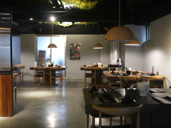 食藝鍋：【新北市 板橋區/捷運板橋站】食藝鍋-鮮甜滋味波士頓龍王鍋＋厚實肉片大口滿足