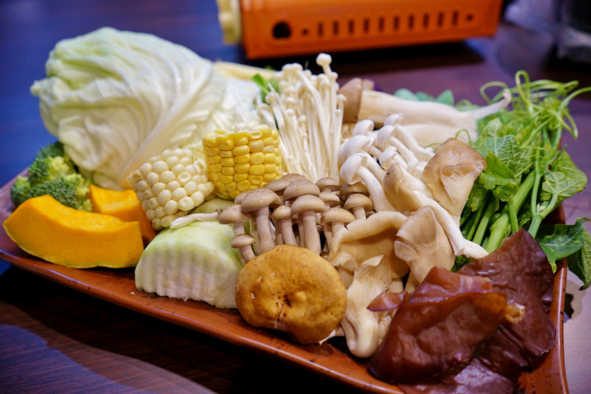 台北｜David豆腐 沙嗲麻辣鍋 新莊特色鴛鴦火鍋 - 奇奇一起玩樂趣