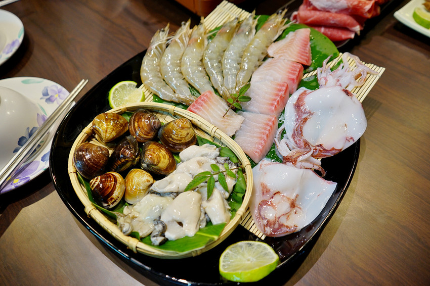 台北｜David豆腐 沙嗲麻辣鍋 新莊特色鴛鴦火鍋 - 奇奇一起玩樂趣