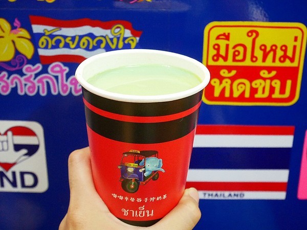 嘟嘟車曼谷手沖奶茶：嘟嘟車曼谷手沖奶茶-新北板橋湳雅夜市  全手沖泰式飲品  逛街解油膩的好朋友