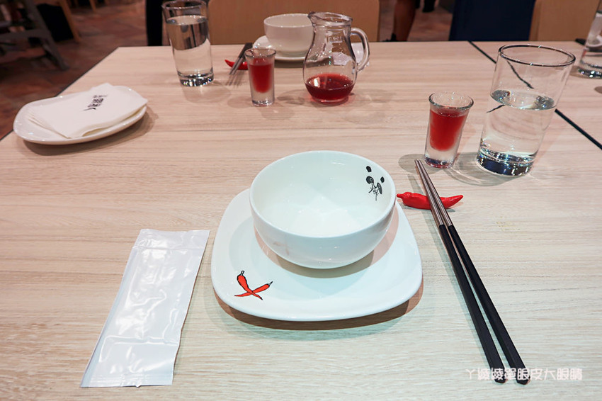 開飯川食堂進駐台中秀泰生活文心店囉！鮮香麻辣的四川料理，開飯啦！