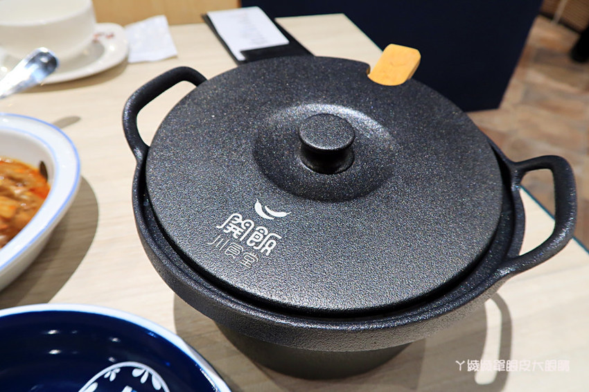 開飯川食堂進駐台中秀泰生活文心店囉！鮮香麻辣的四川料理，開飯啦！