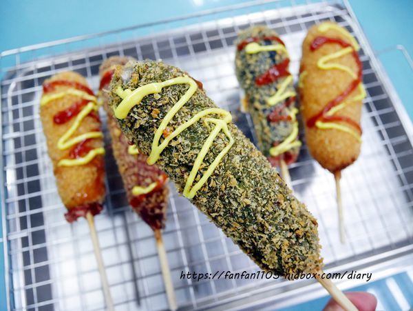 台中逢甲夜市【NAMI米熱狗】#韓式熱狗 #德式香腸 #莫札瑞拉起司 (20).JPG