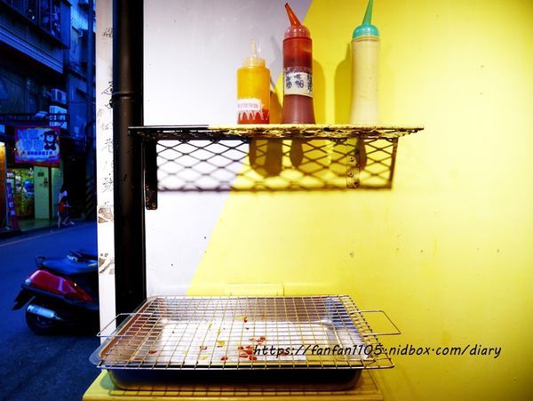 台中逢甲夜市【NAMI米熱狗】#韓式熱狗 #德式香腸 #莫札瑞拉起司 (5).JPG