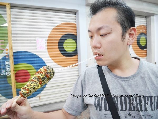 台中逢甲夜市【NAMI米熱狗】#韓式熱狗 #德式香腸 #莫札瑞拉起司 (14).JPG