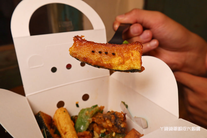 新竹美食推薦戲棚下！在百年老屋吃鮮嫩多汁的台日式炸雞，霸王別姬、鐵扇公主套餐你吃過沒