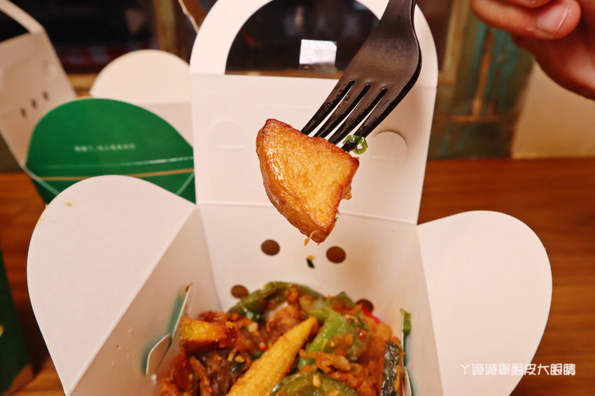 新竹美食推薦戲棚下!在百年老屋吃鮮嫩多汁的台日式炸雞,霸王別姬、鐵扇公主套餐你吃過沒