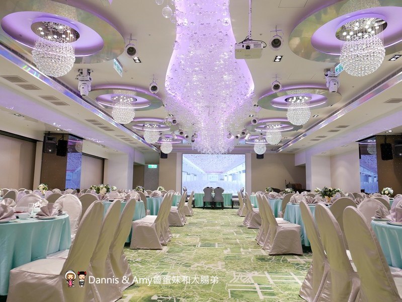 《內湖美食推薦》88號樂章婚宴會館。無菜單料理創意合菜適合商務聚餐宴客。更是台北婚宴場地首選喔！︱（影片）