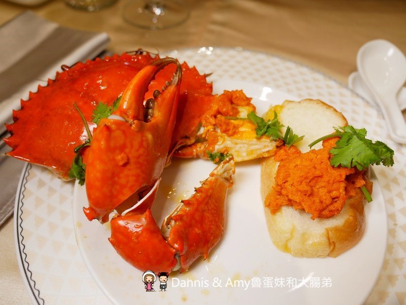 《內湖美食推薦》88號樂章婚宴會館。無菜單料理創意合菜適合商務聚餐宴客。更是台北婚宴場地首選喔！︱（影片）