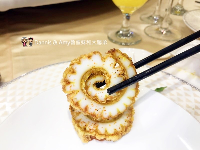 《內湖美食推薦》88號樂章婚宴會館。無菜單料理創意合菜適合商務聚餐宴客。更是台北婚宴場地首選喔！︱（影片）