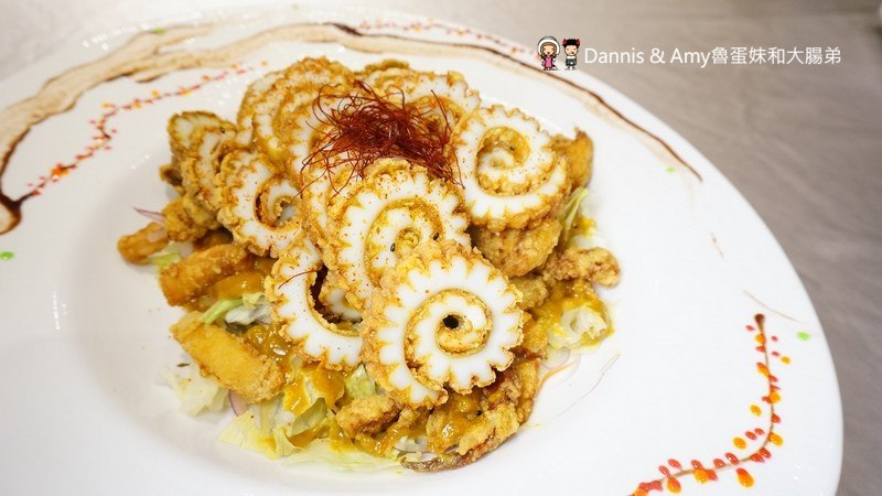 《內湖美食推薦》88號樂章婚宴會館。無菜單料理創意合菜適合商務聚餐宴客。更是台北婚宴場地首選喔！︱（影片）