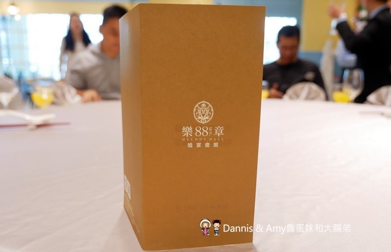 《內湖美食推薦》88號樂章婚宴會館。無菜單料理創意合菜適合商務聚餐宴客。更是台北婚宴場地首選喔！︱（影片）